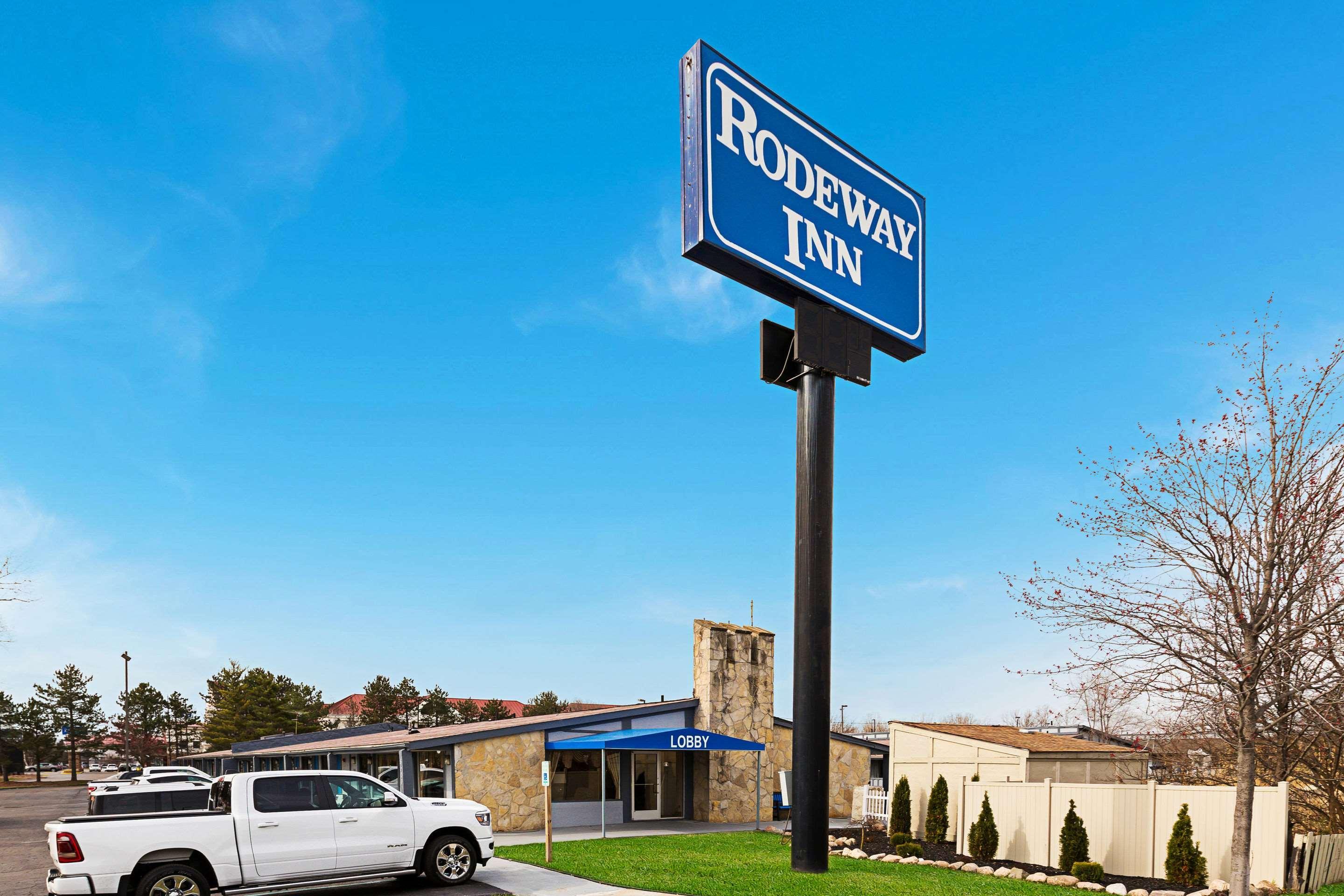 Rodeway Inn Metro Airport Romulus Exterior photo